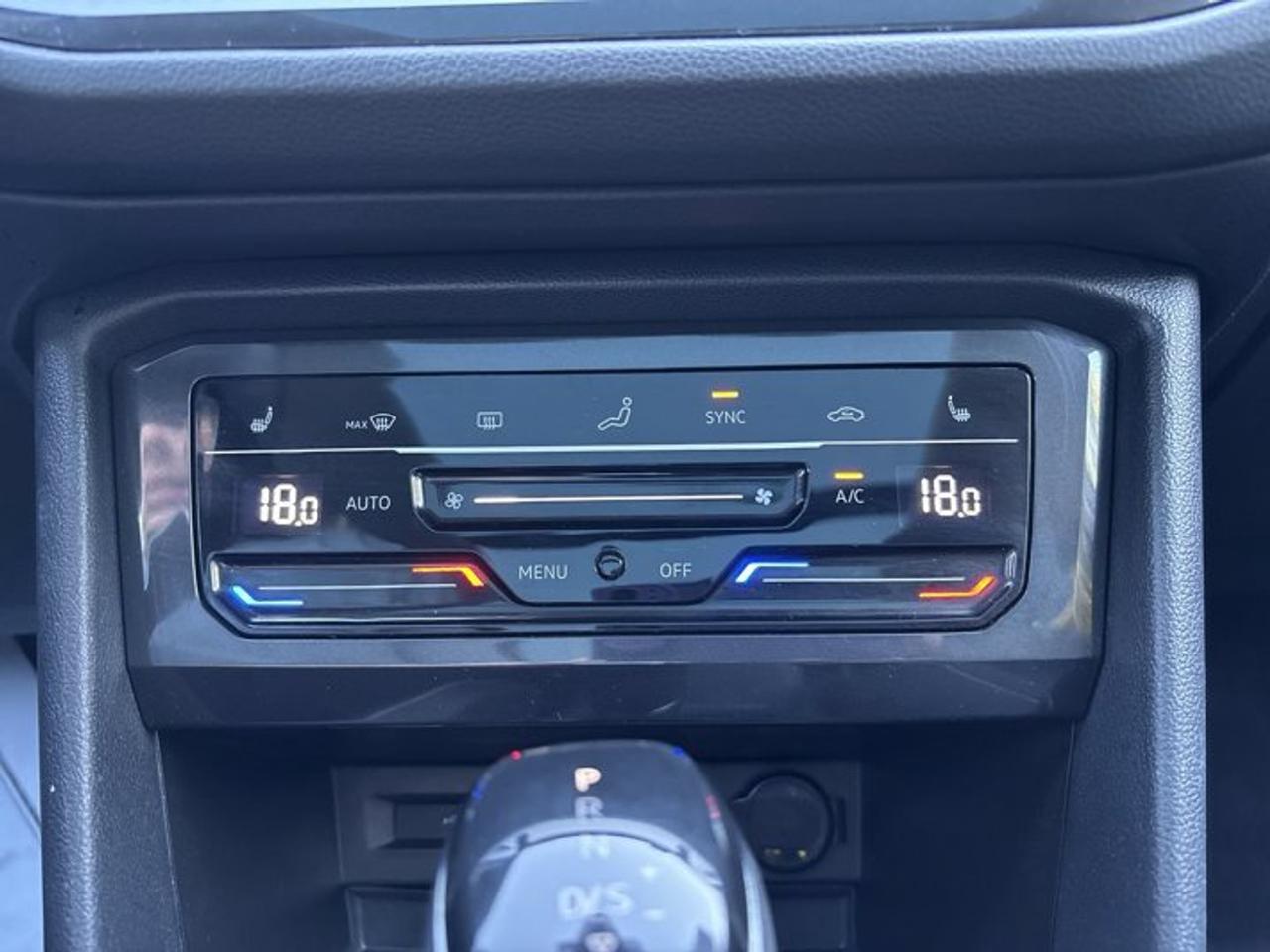 2022 Volkswagen Tiguan Comfortline 4WD | No Accidents | Pano. Sunroof Photo