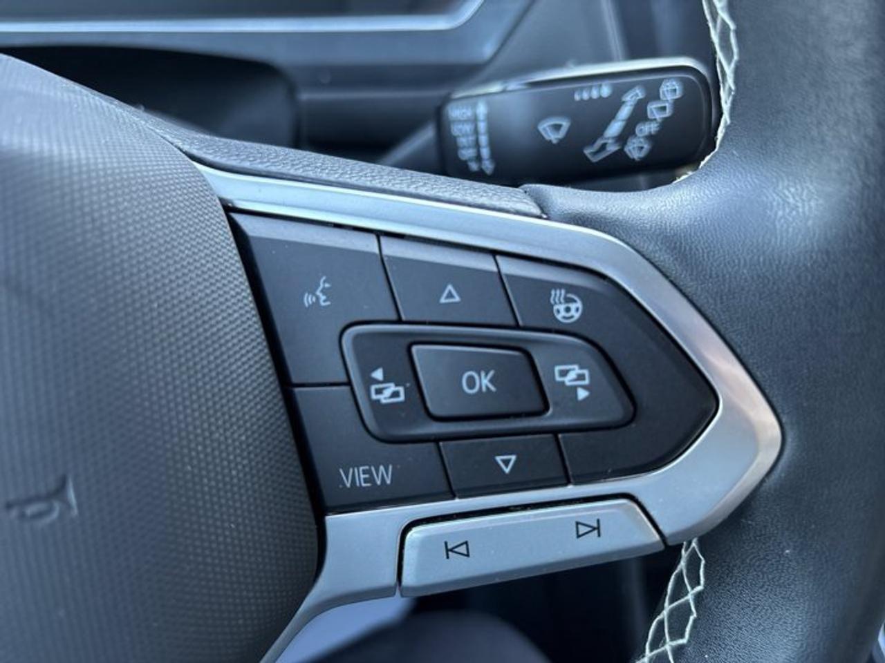 2022 Volkswagen Tiguan Comfortline 4WD | No Accidents | Pano. Sunroof Photo