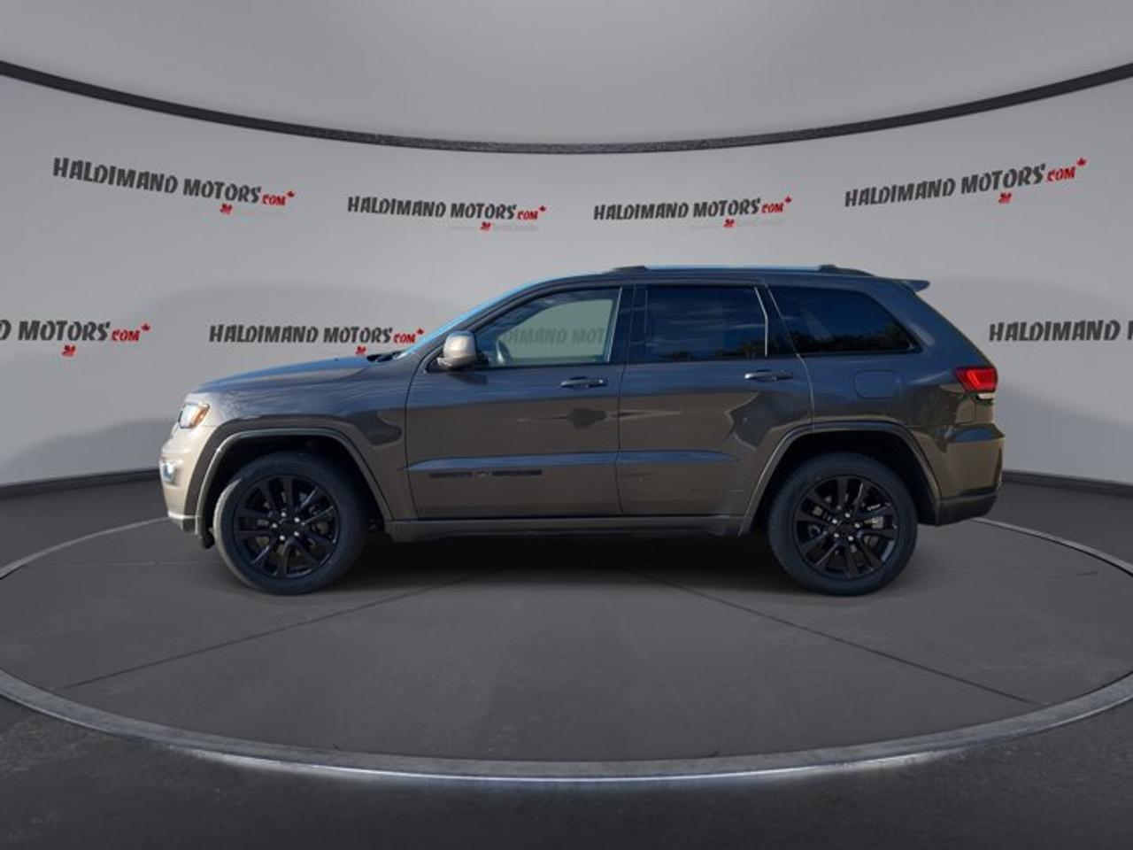2021 Jeep Grand Cherokee Altitude 4x4 | One Owner | No Accidents | Heated Steering Photo