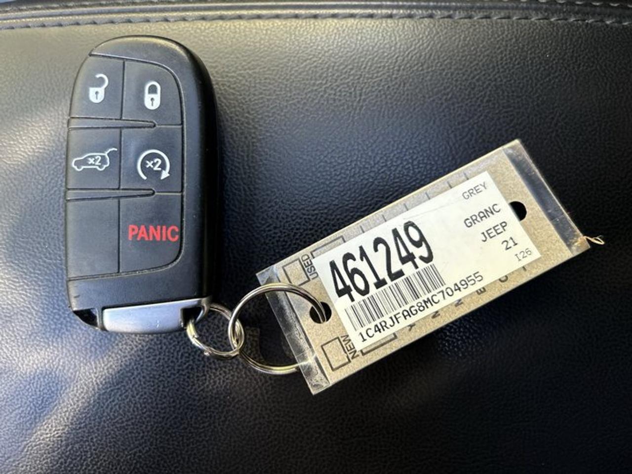 2021 Jeep Grand Cherokee Altitude 4x4 | One Owner | No Accidents | Heated Steering Photo