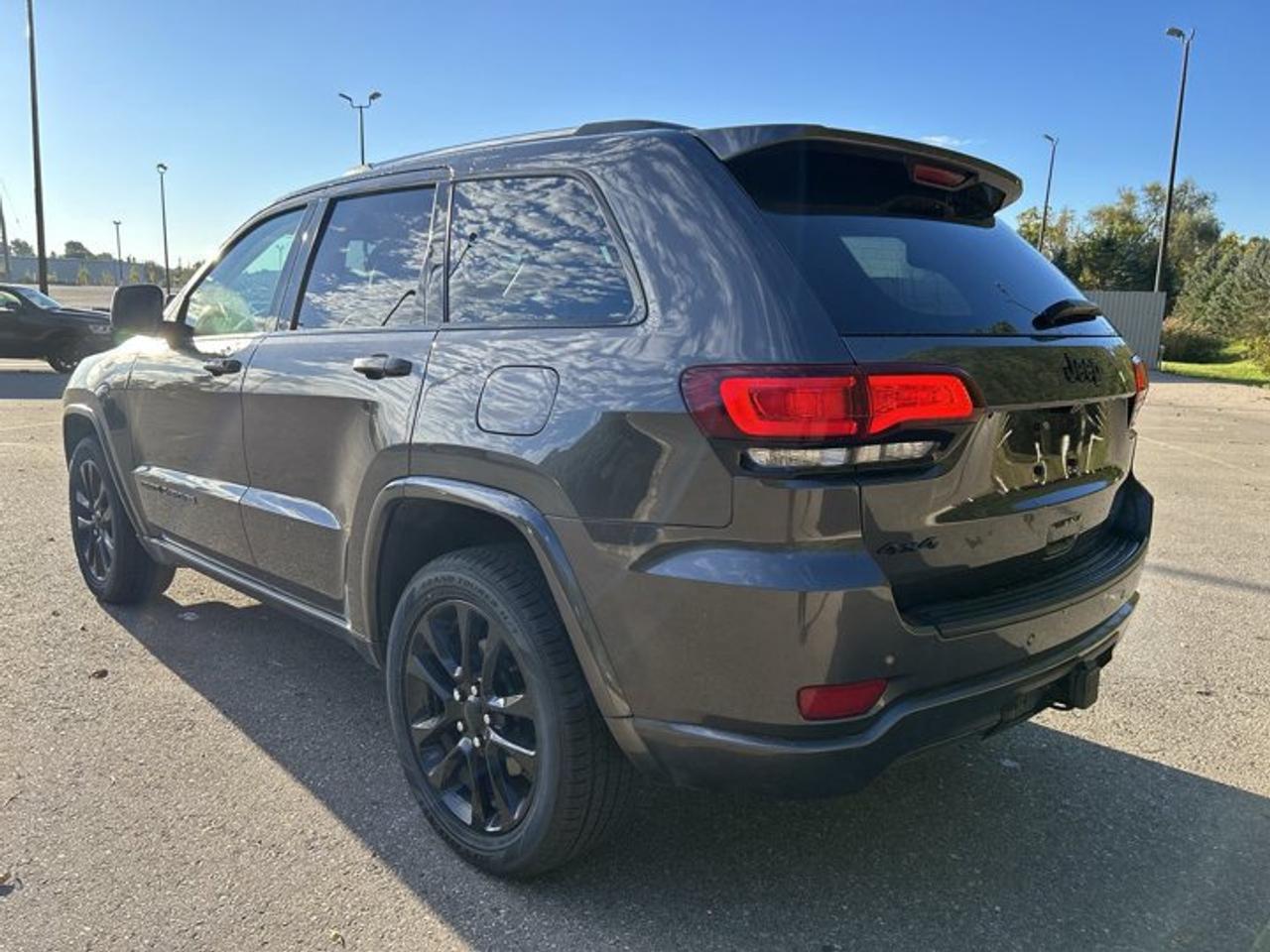 2021 Jeep Grand Cherokee Altitude 4x4 | One Owner | No Accidents | Heated Steering Photo