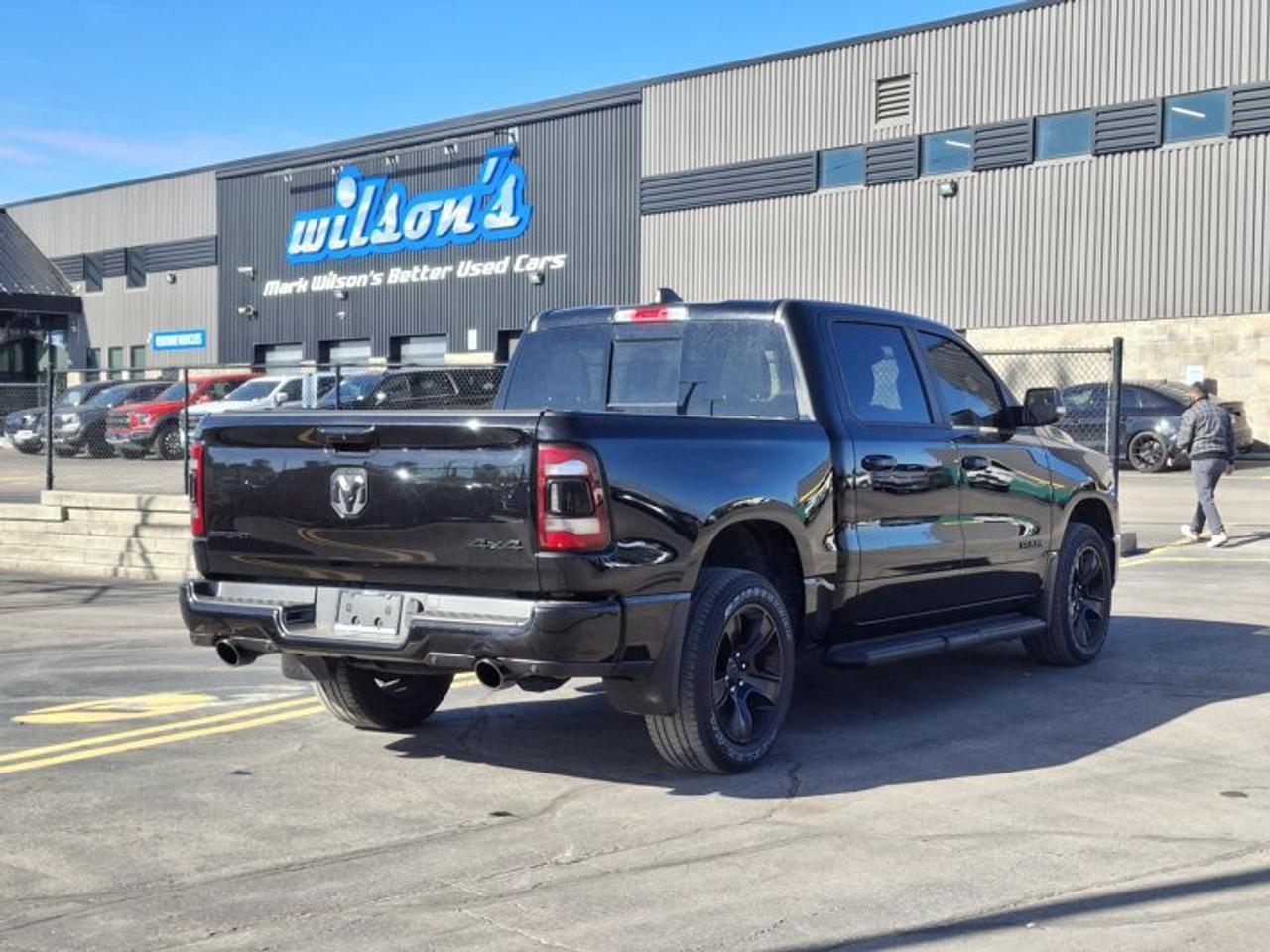 2022 RAM 1500 Sport Crew 4X4 | Nav | Level 2 Pkg | Alpine Audio | Heated Wheel + Seats | Remote Start | and More ! Photo4