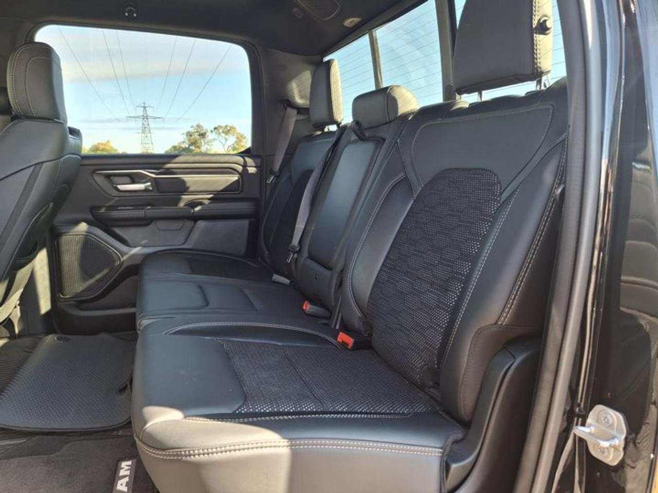2022 RAM 1500 Sport Crew 4X4 | Nav | Level 2 Pkg | Alpine Audio | Heated Wheel + Seats | Remote Start | and More ! Photo