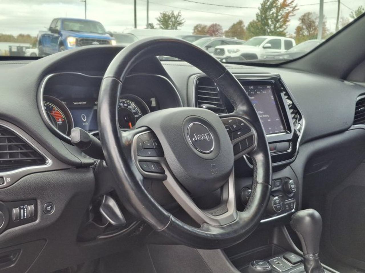 2021 Jeep Cherokee High Altitude 4x4 | Leather | Sunroof | Trailer Tow Group | Heated Seats + Steering | BSM and More ! Photo