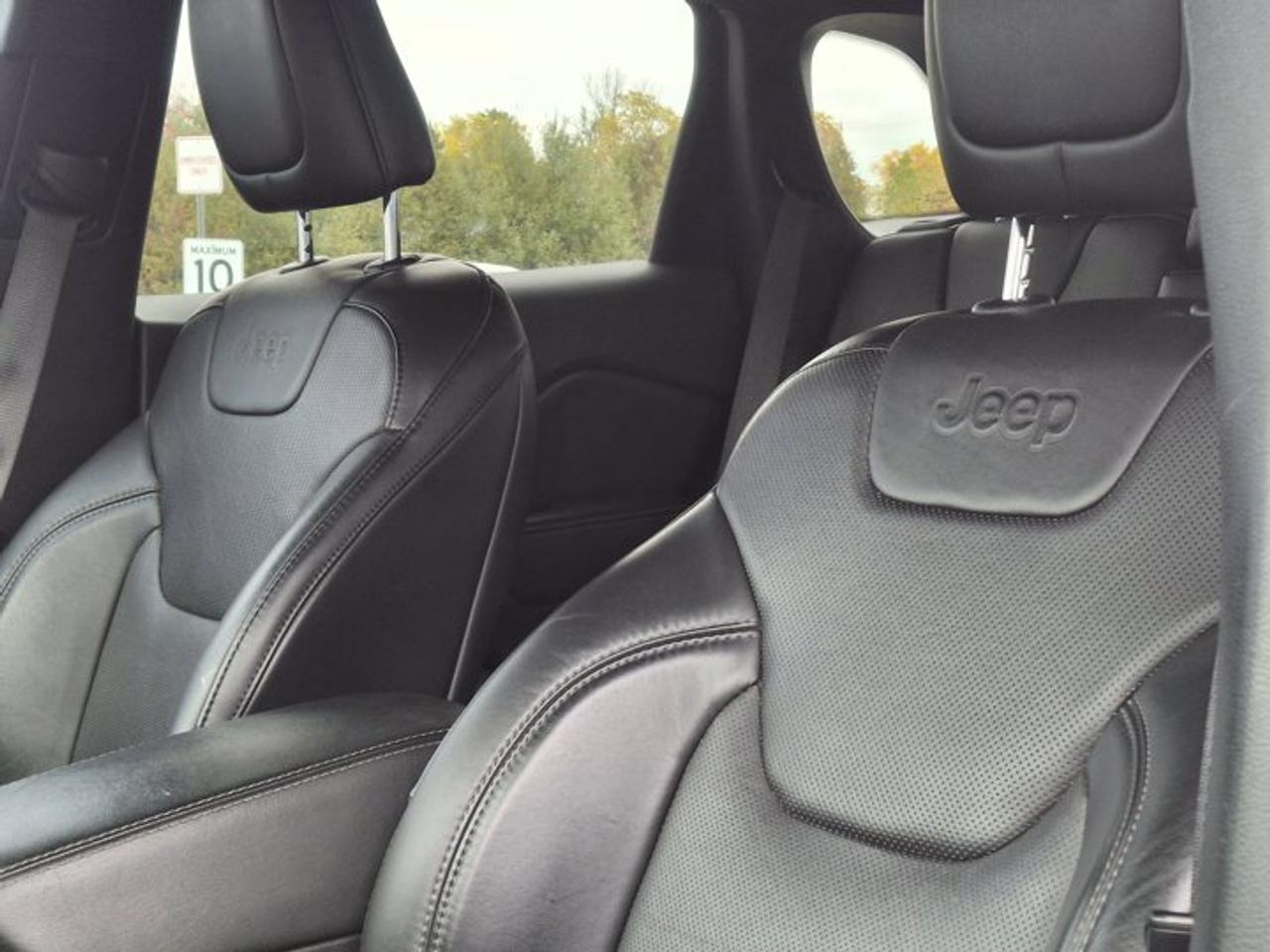 2021 Jeep Cherokee High Altitude 4x4 | Leather | Sunroof | Trailer Tow Group | Heated Seats + Steering | BSM and More ! Photo