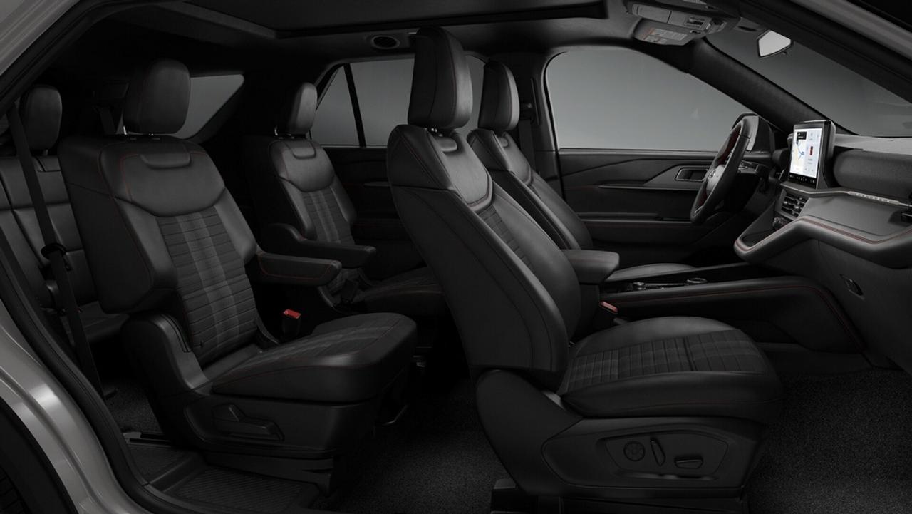 2027 Ford Explorer ST-Line Photo