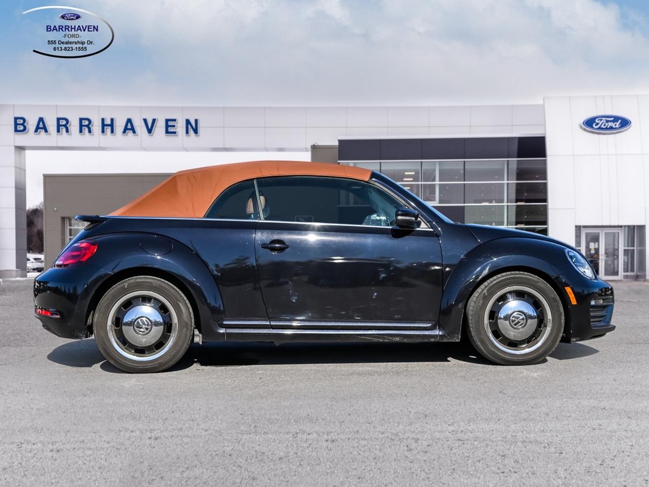 2017 Volkswagen Beetle Convertible Classic Photo5