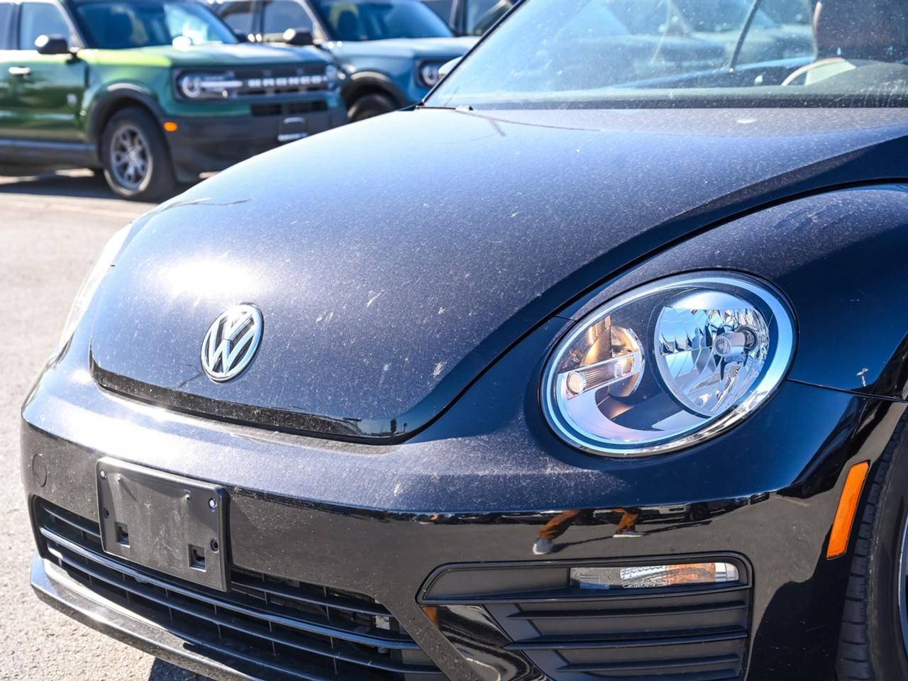2017 Volkswagen Beetle Convertible Classic Photo