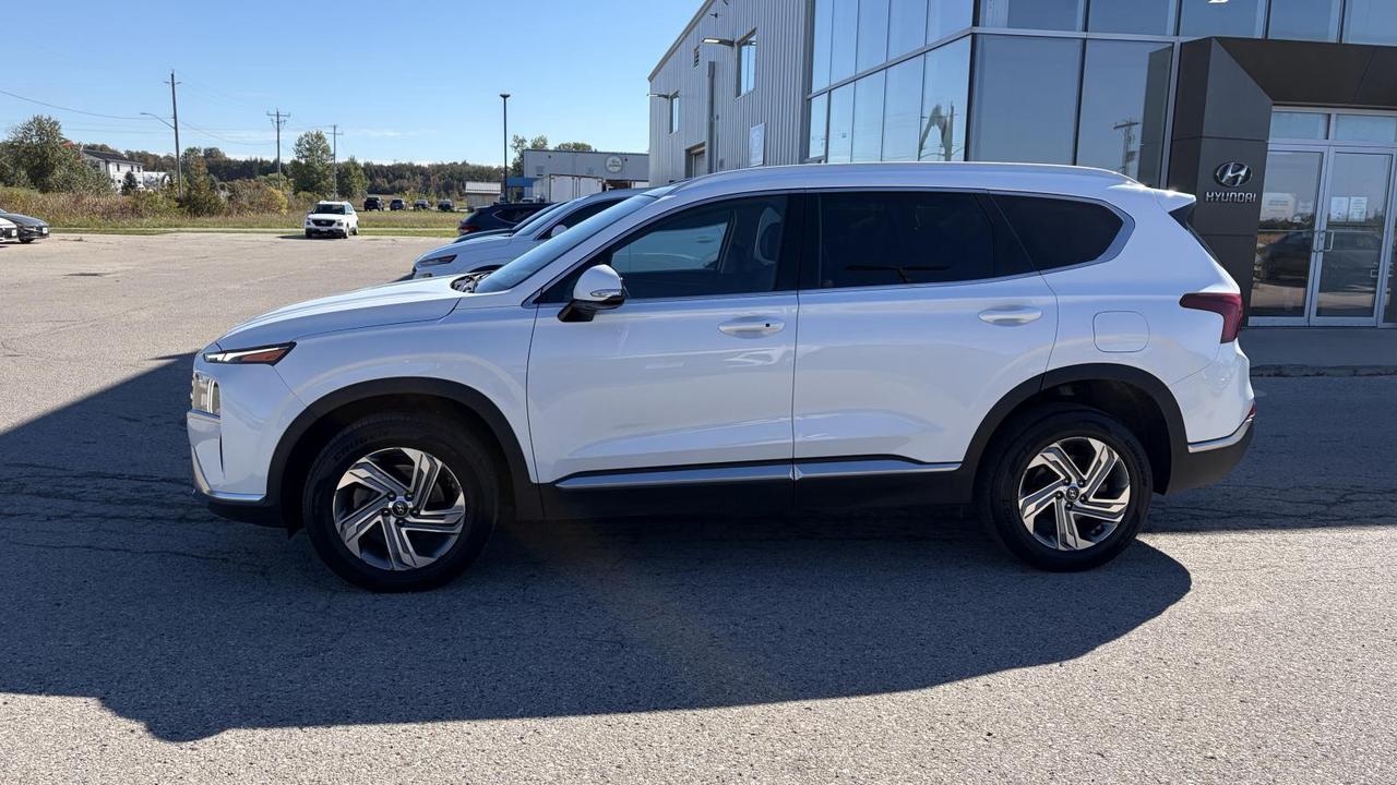 2022 Hyundai Santa Fe Preferred AWD w/Trend Package Photo5