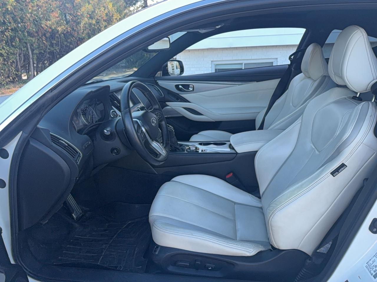 2018 Infiniti Q60 RED SPORT 400 AWD-SUNROOF-LEATHER-NEW TIRES Photo