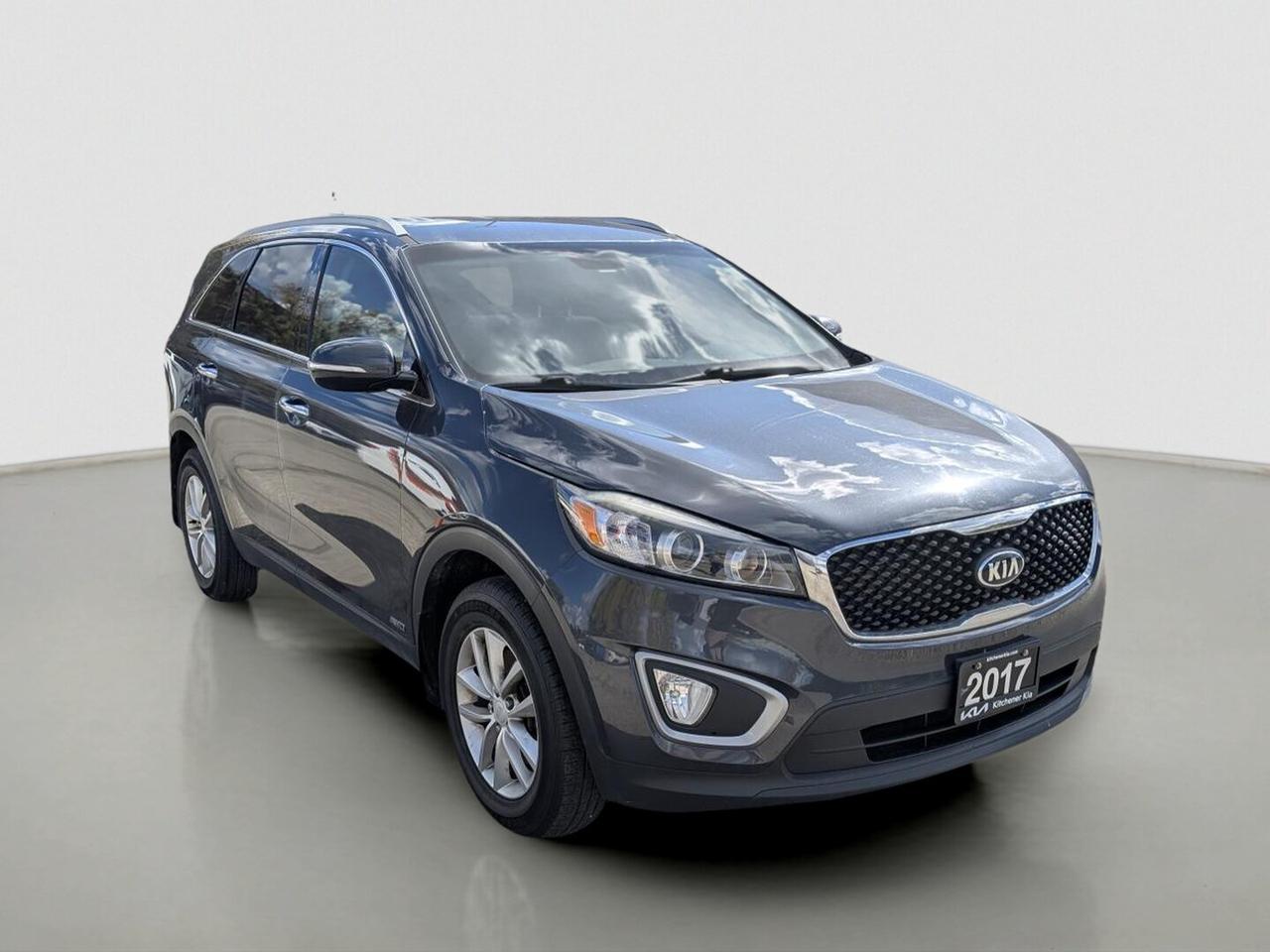 2017 Kia Sorento LX Photo