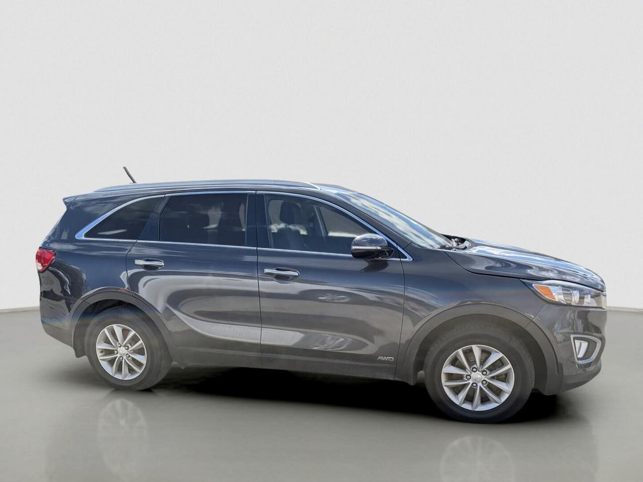 2017 Kia Sorento LX Photo