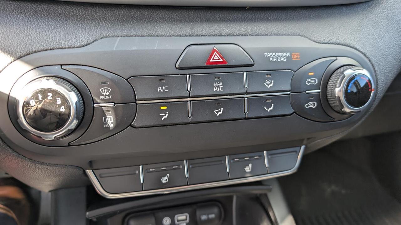 2017 Kia Sorento LX Photo
