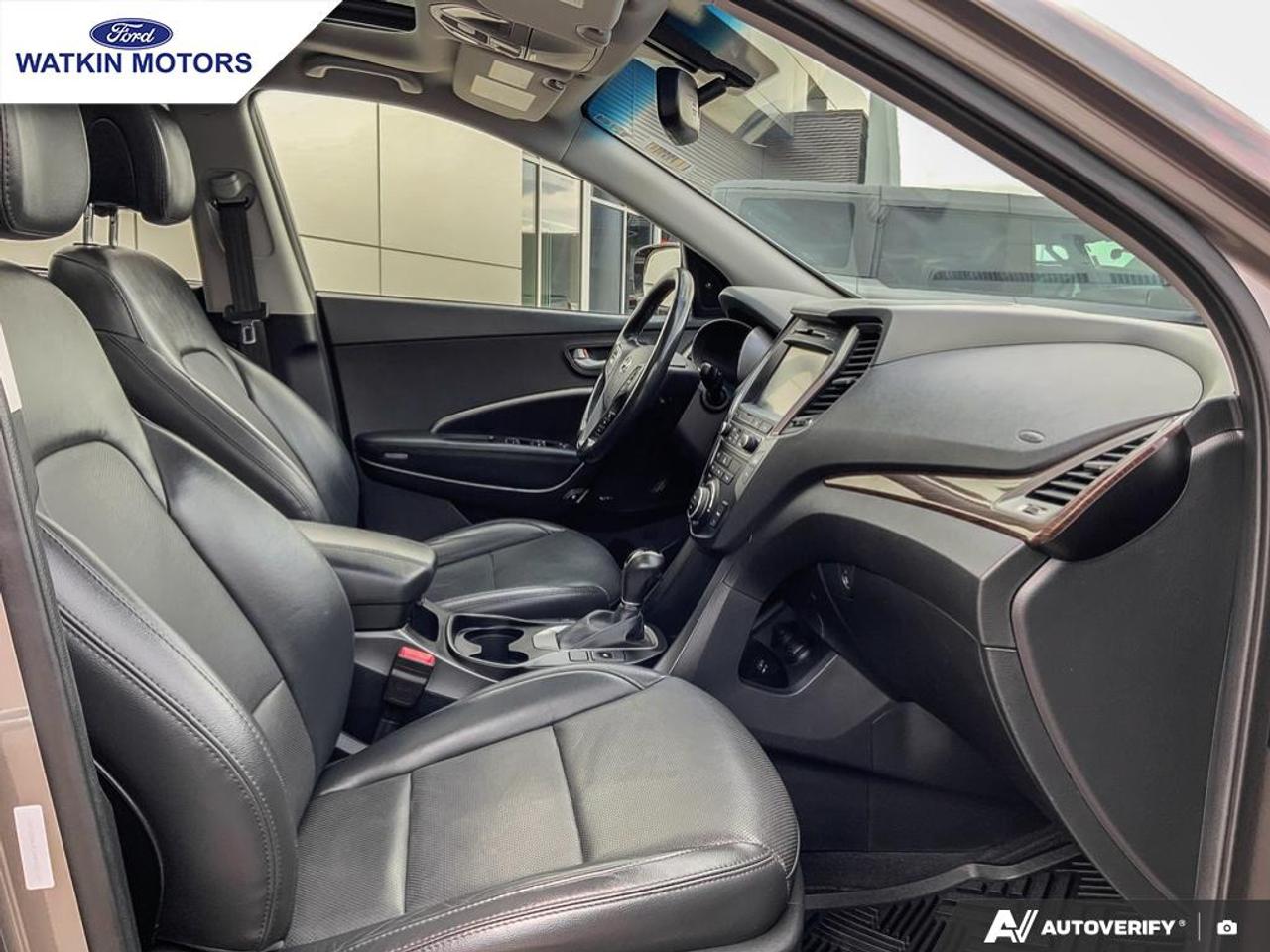 2017 Hyundai Santa Fe Sport Luxury Photo24