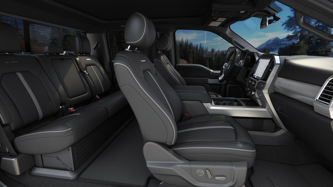 2022 Ford F450 SUPERDUTY CREW CAB  PLATINUM DRW Photo5