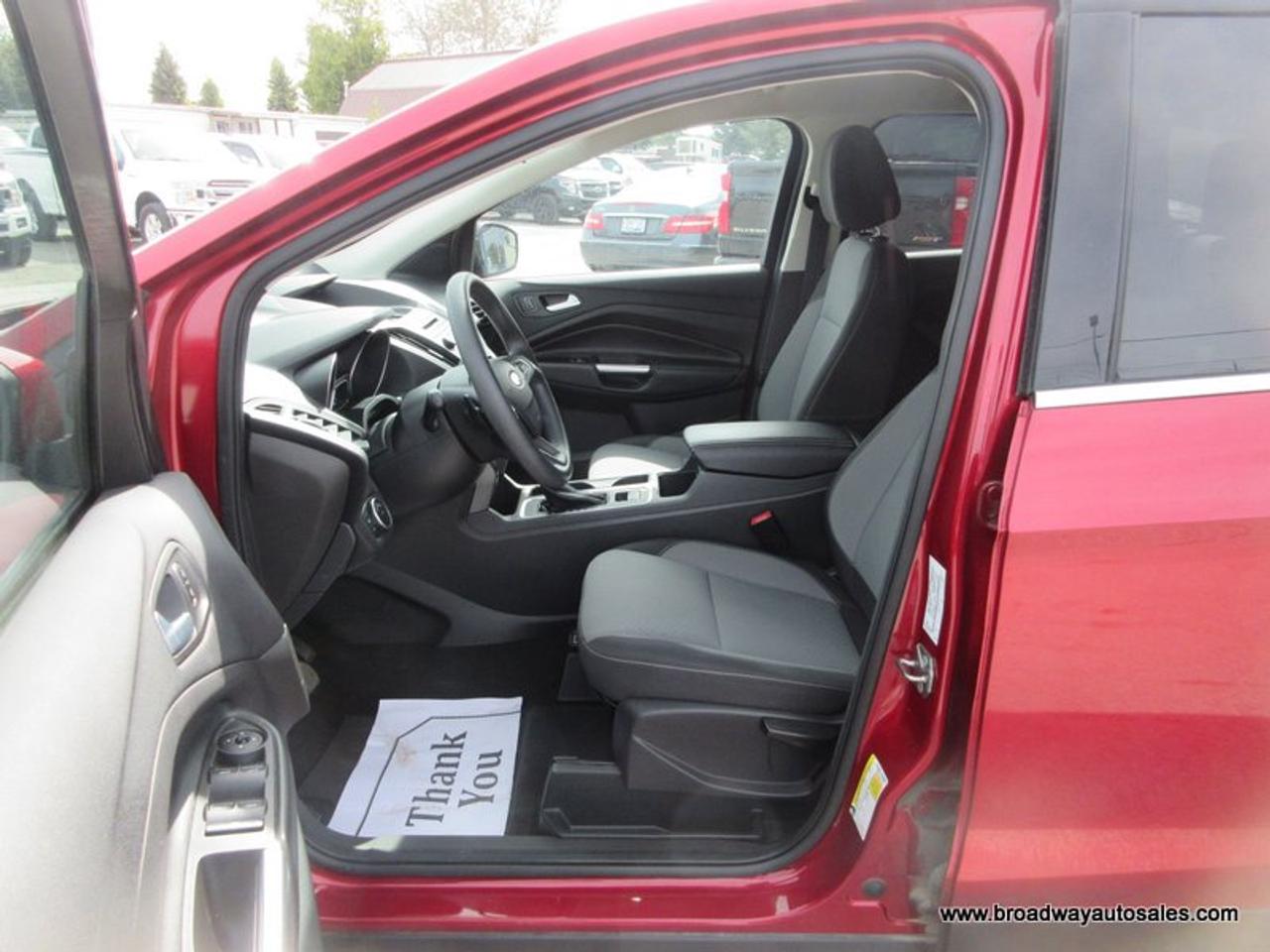 2017 Ford Escape POWER EQUIPPED SE-PACKAGE 5 PASSENGER 1.5L - ECO-BOOST.. HEATED SEATS.. BACK-UP CAMERA.. BLUETOOTH SYSTEM.. KEYLESS ENTRY.. Photo