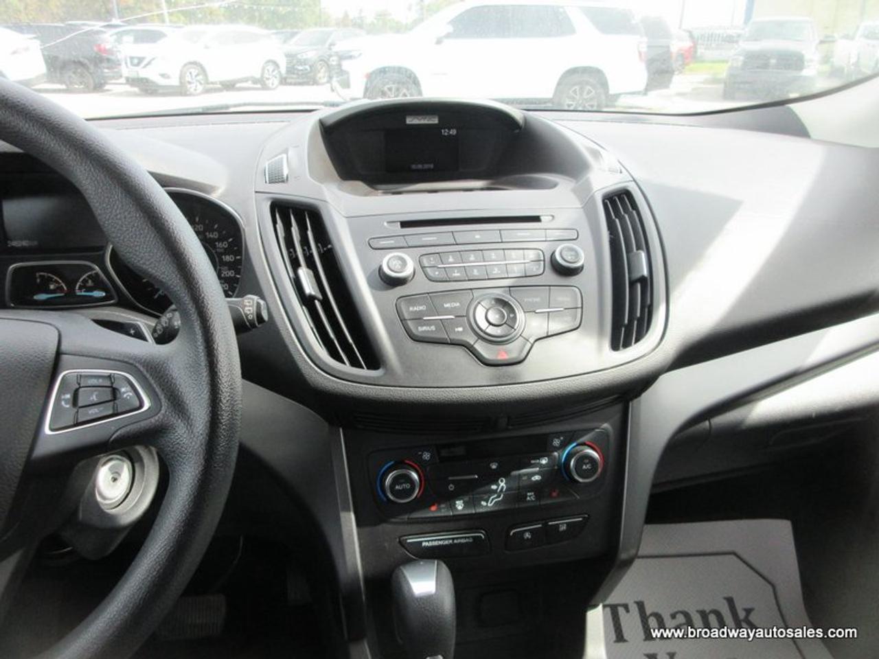 2017 Ford Escape POWER EQUIPPED SE-PACKAGE 5 PASSENGER 1.5L - ECO-BOOST.. HEATED SEATS.. BACK-UP CAMERA.. BLUETOOTH SYSTEM.. KEYLESS ENTRY.. Photo