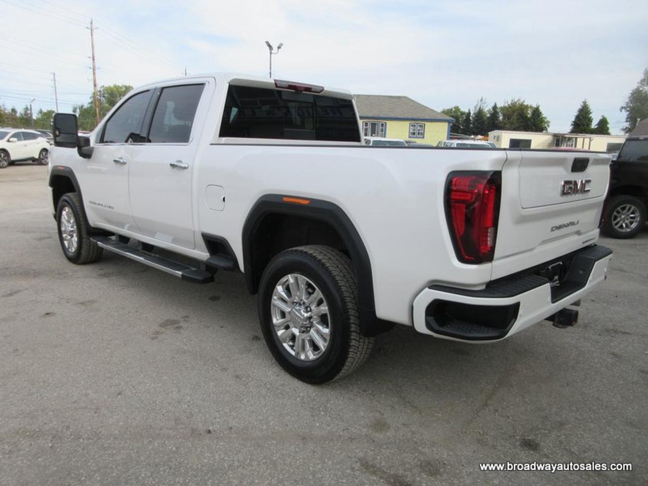 2021 GMC Sierra 2500 3/4 TON DENALI-PACKAGE 5 PASSENGER 6.6L - DURAMAX.. 4X4.. CREW-CAB.. 6.6-FOOT-BOX.. POWER SUNROOF.. LEATHER.. HEATED/AC SEATS.. POWER MIRRORS.. Photo