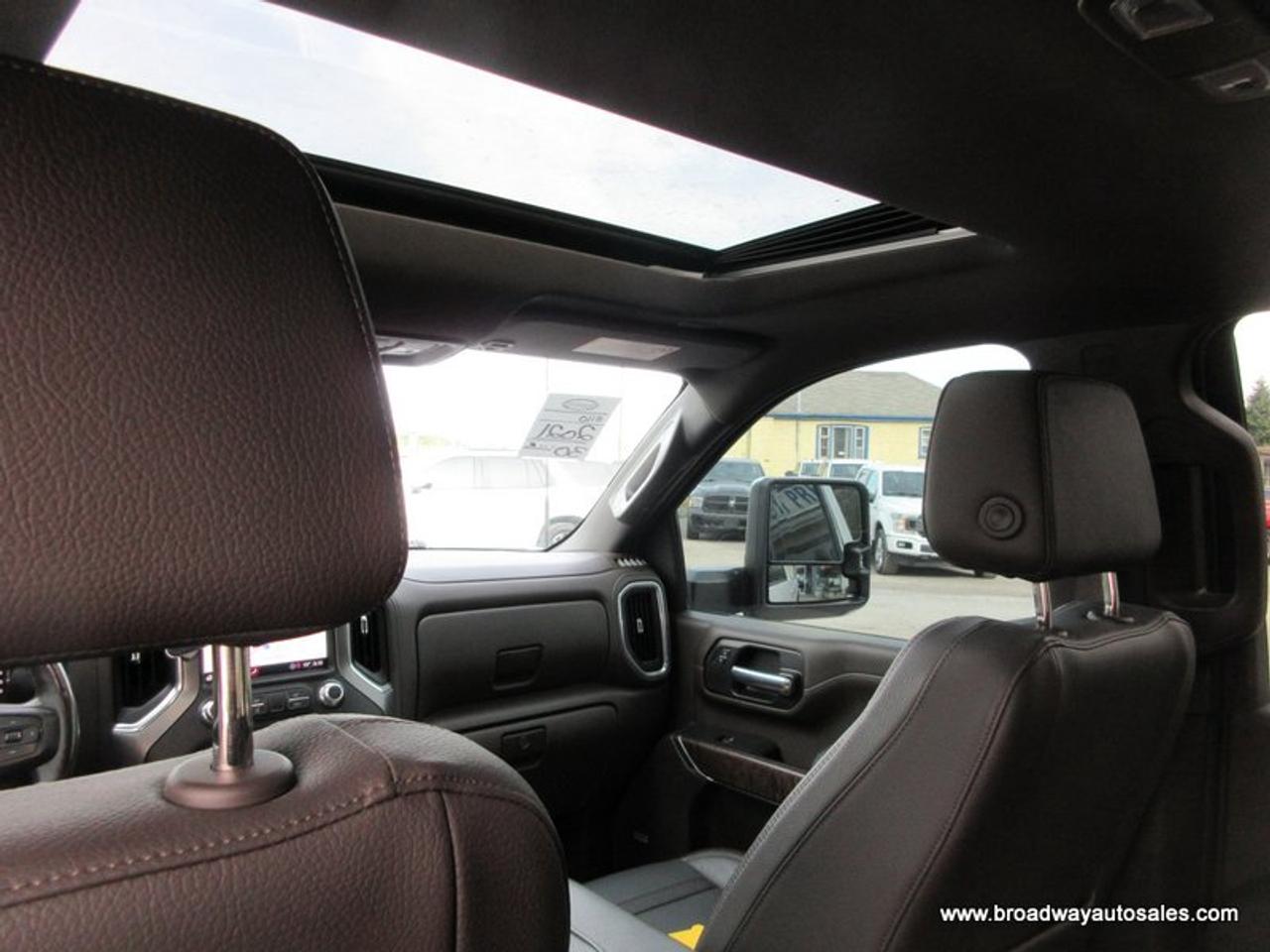 2021 GMC Sierra 2500 3/4 TON DENALI-PACKAGE 5 PASSENGER 6.6L - DURAMAX.. 4X4.. CREW-CAB.. 6.6-FOOT-BOX.. POWER SUNROOF.. LEATHER.. HEATED/AC SEATS.. POWER MIRRORS.. Photo