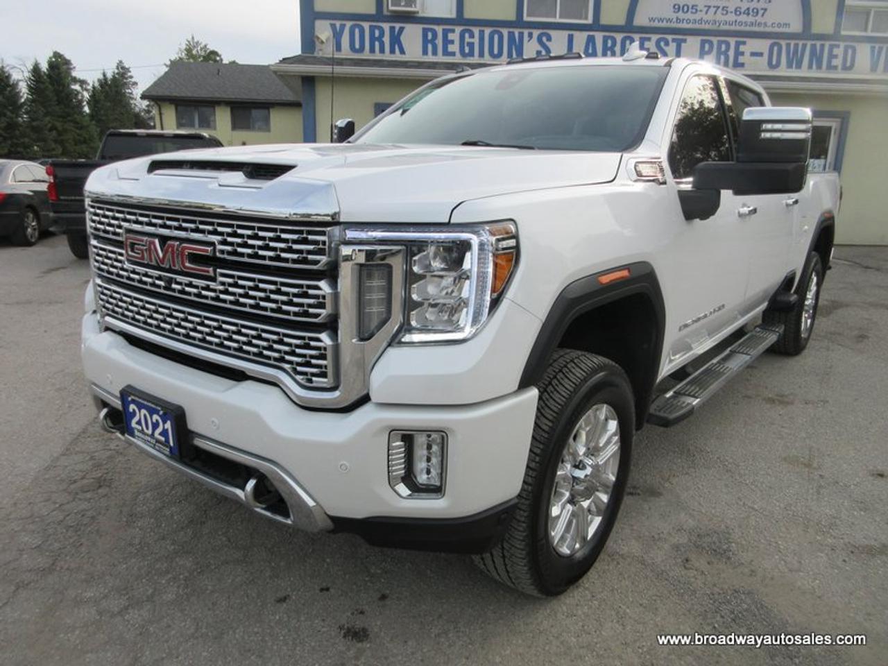 2021 GMC Sierra 2500 3/4 TON DENALI-PACKAGE 5 PASSENGER 6.6L - DURAMAX.. 4X4.. CREW-CAB.. 6.6-FOOT-BOX.. POWER SUNROOF.. LEATHER.. HEATED/AC SEATS.. POWER MIRRORS.. Photo