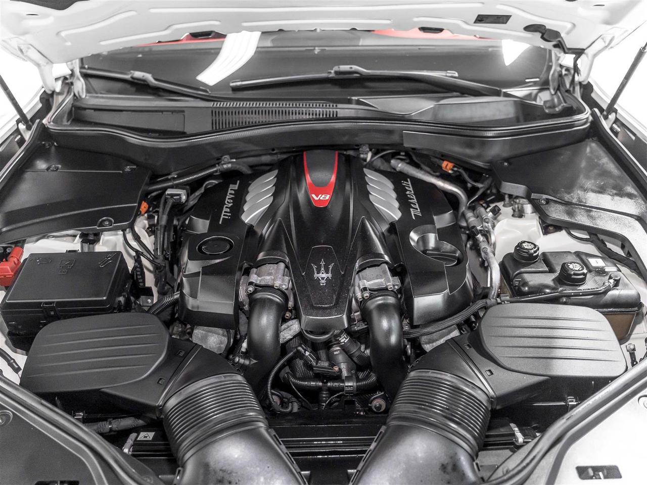 2019 Maserati Levante GTS|V8 Twin-Turbo|22inch Orione Wheels|Carbon Fiber Interior|Bowers & Wilkins Photo