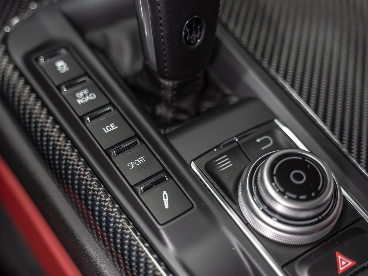 2019 Maserati Levante GTS|V8 Twin-Turbo|22inch Orione Wheels|Carbon Fiber Interior|Bowers & Wilkins Photo