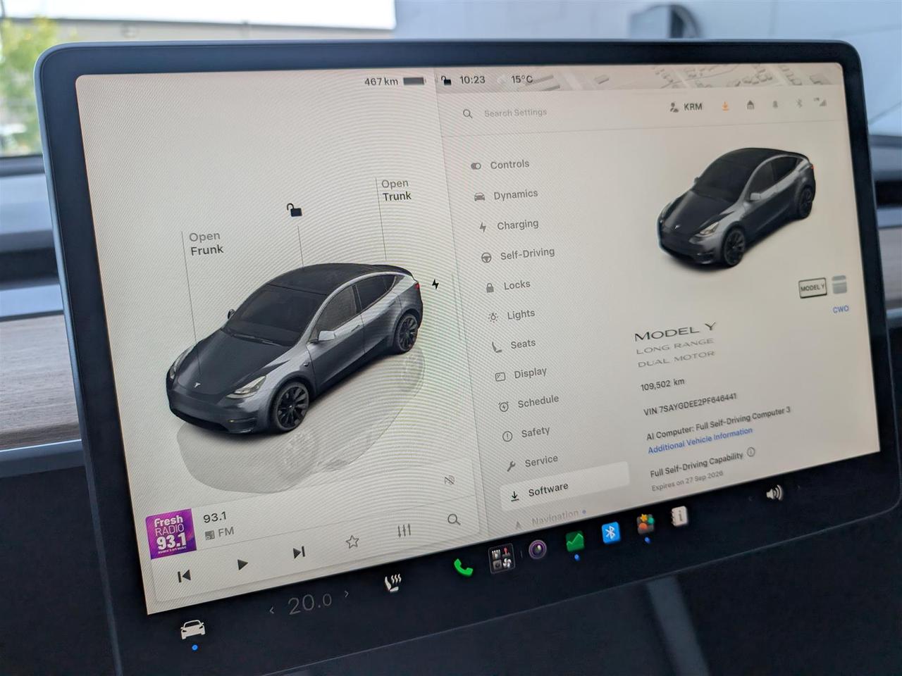 2023 Tesla Model Y LONG RANGE AWD - DUAL MOTOR Photo