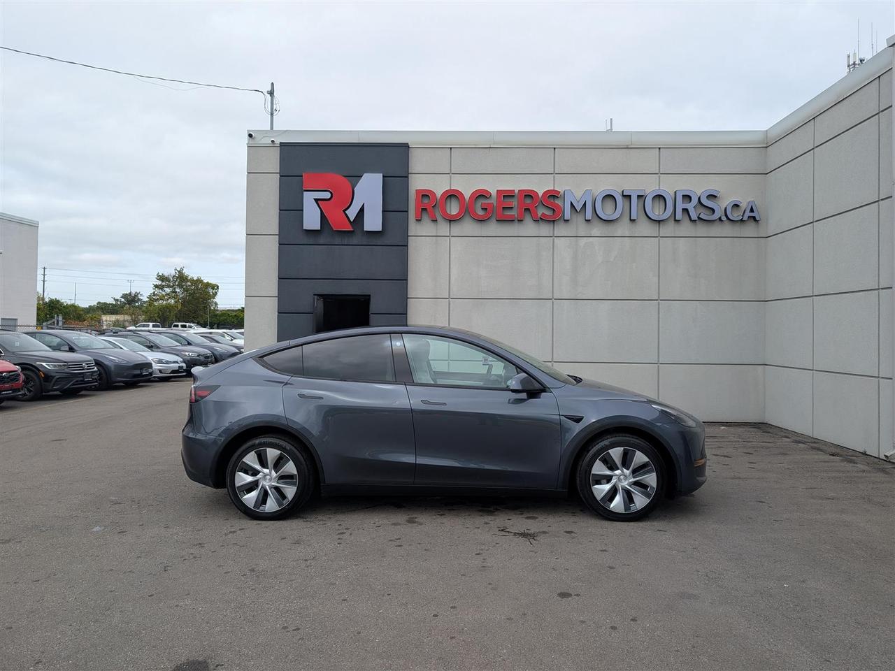 2022 Tesla Model Y LONG RANGE AWD - WHITE INTERIOR - DUAL MOTOR Photo