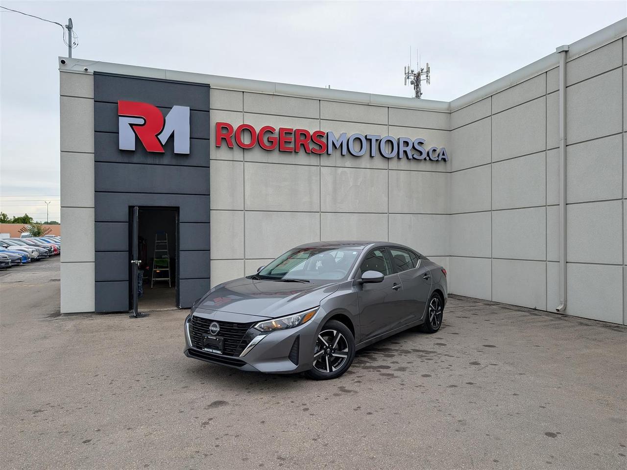 2024 Nissan Sentra SV - CARPLAY - HTD SEATS - REV CAM - TECH FEATS Photo