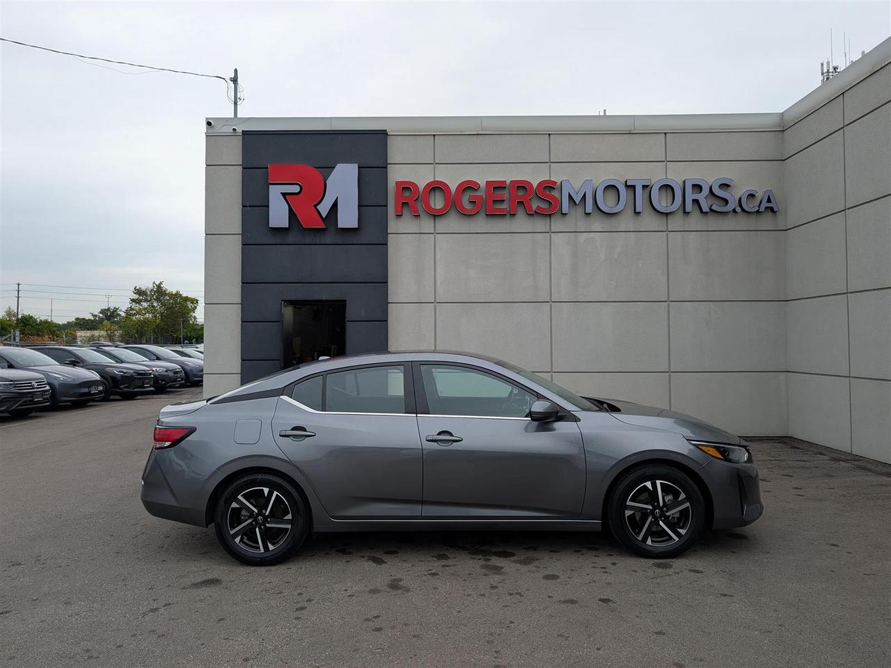 2024 Nissan Sentra SV - CARPLAY - HTD SEATS - REV CAM - TECH FEATS Photo