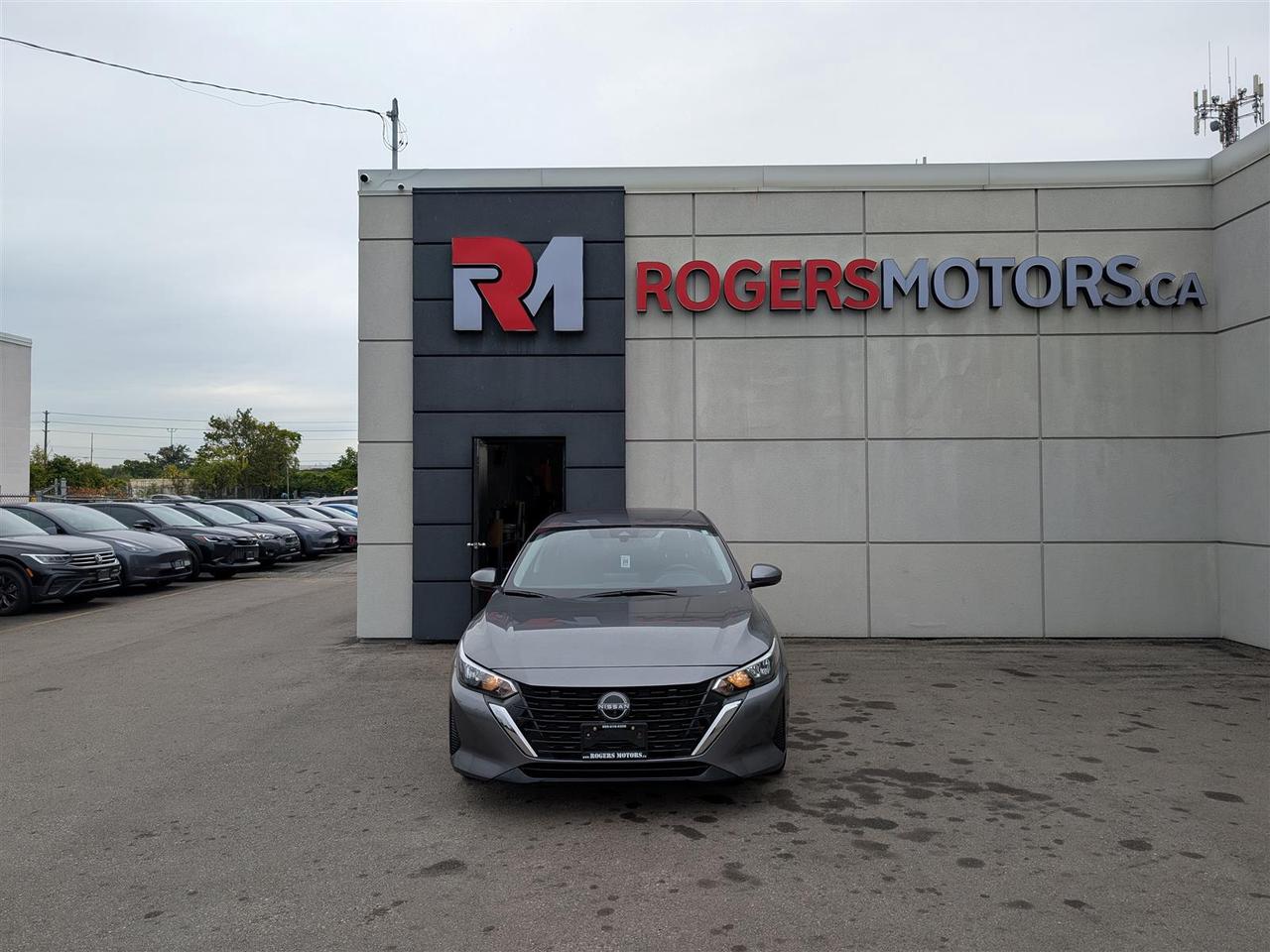 2024 Nissan Sentra SV - CARPLAY - HTD SEATS - REV CAM - TECH FEATS Photo