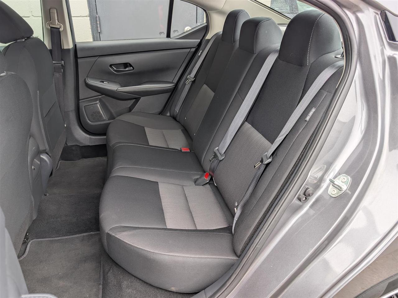 2024 Nissan Sentra SV - CARPLAY - HTD SEATS - REV CAM - TECH FEATS Photo