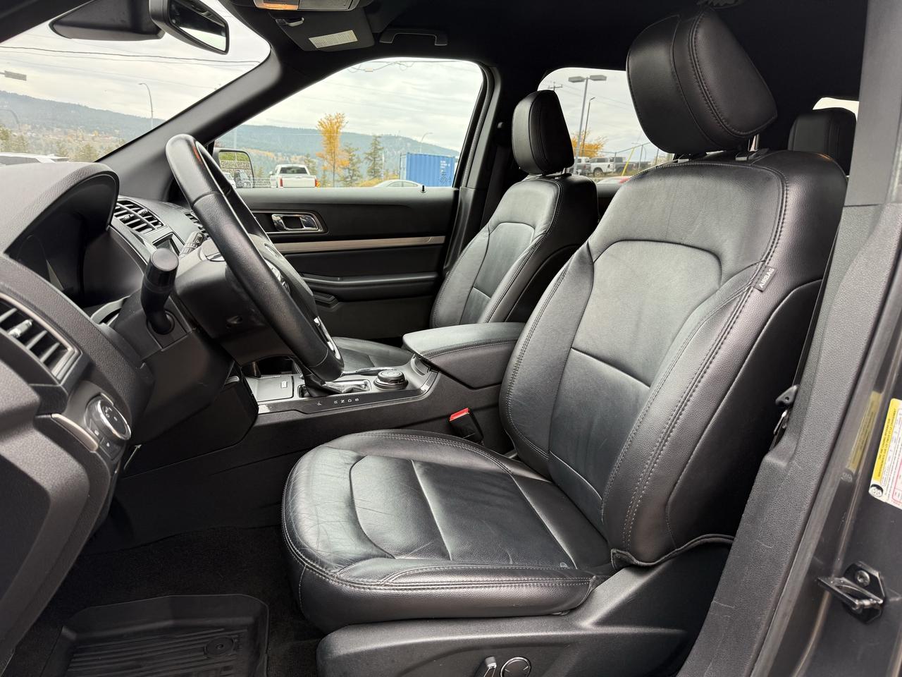 2018 Ford Explorer XLT Photo