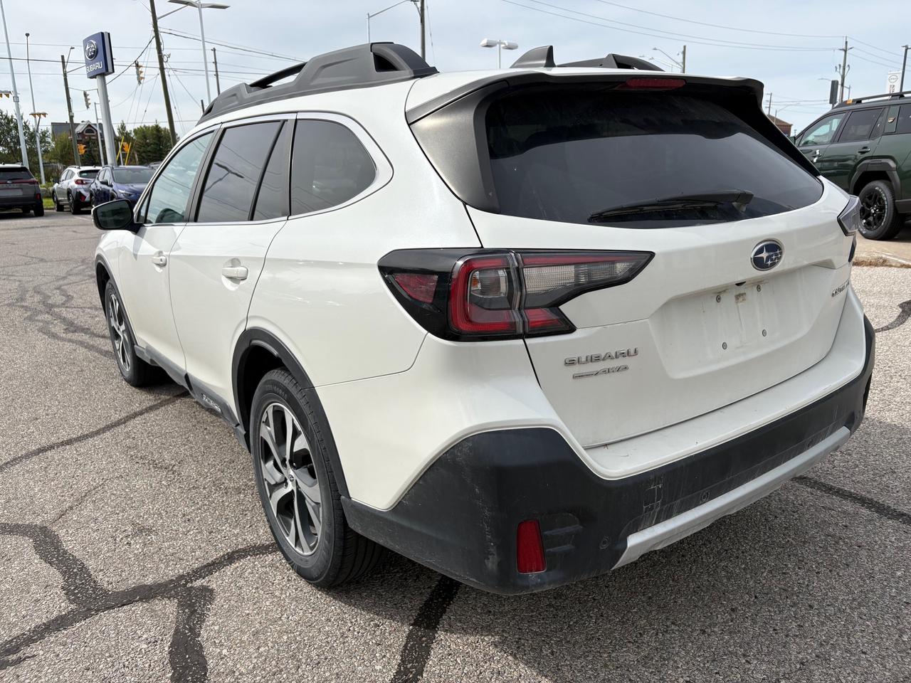 2020 Subaru Outback Limited NO ACCIDENTS! ONE OWNER! LIMITED! Photo
