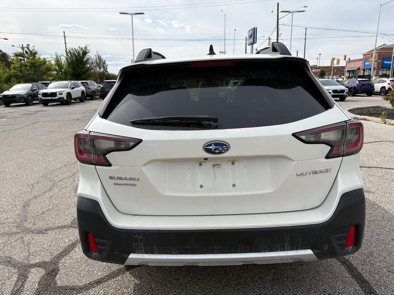 2020 Subaru Outback Limited NO ACCIDENTS! ONE OWNER! LIMITED! Photo