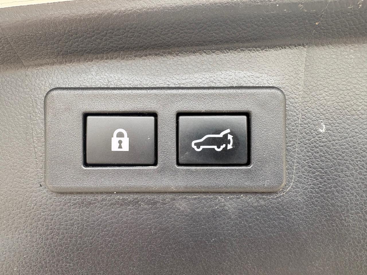 2020 Subaru Outback Limited NO ACCIDENTS! ONE OWNER! LIMITED! Photo