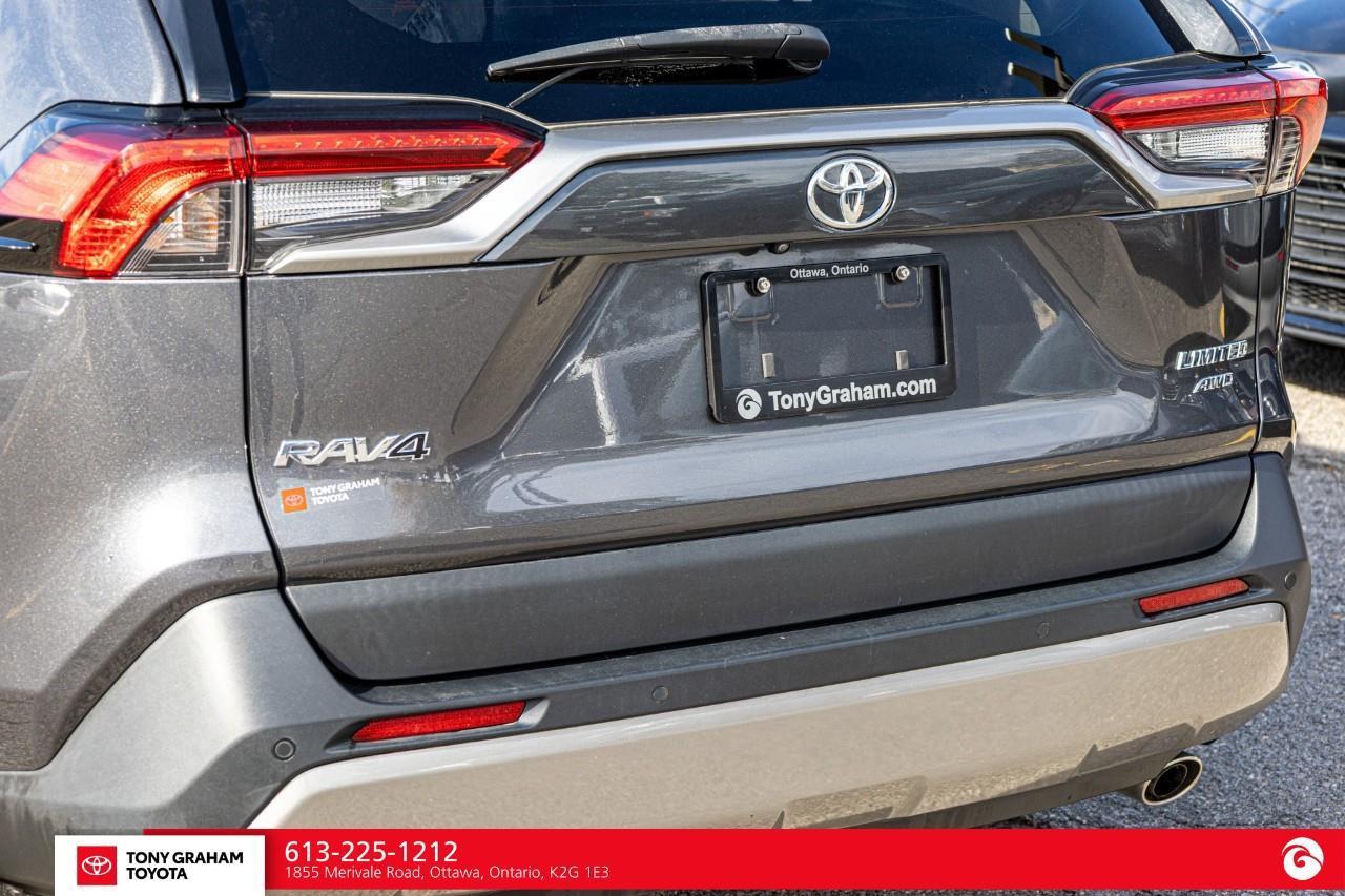 2023 Toyota RAV4 LIMITED  Photo