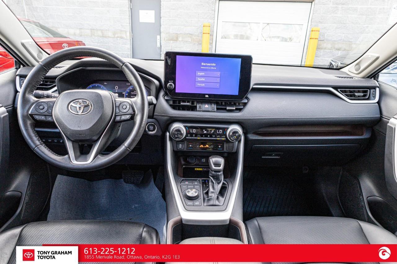 2023 Toyota RAV4 LIMITED  Photo