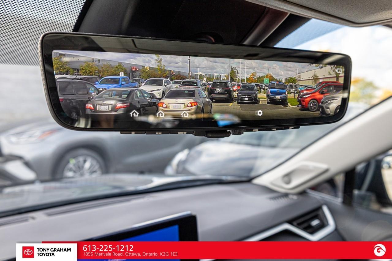 2023 Toyota RAV4 LIMITED  Photo