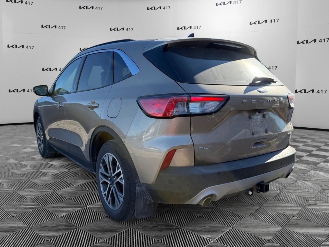 2021 Ford Escape SEL Hybrid AWD Photo2