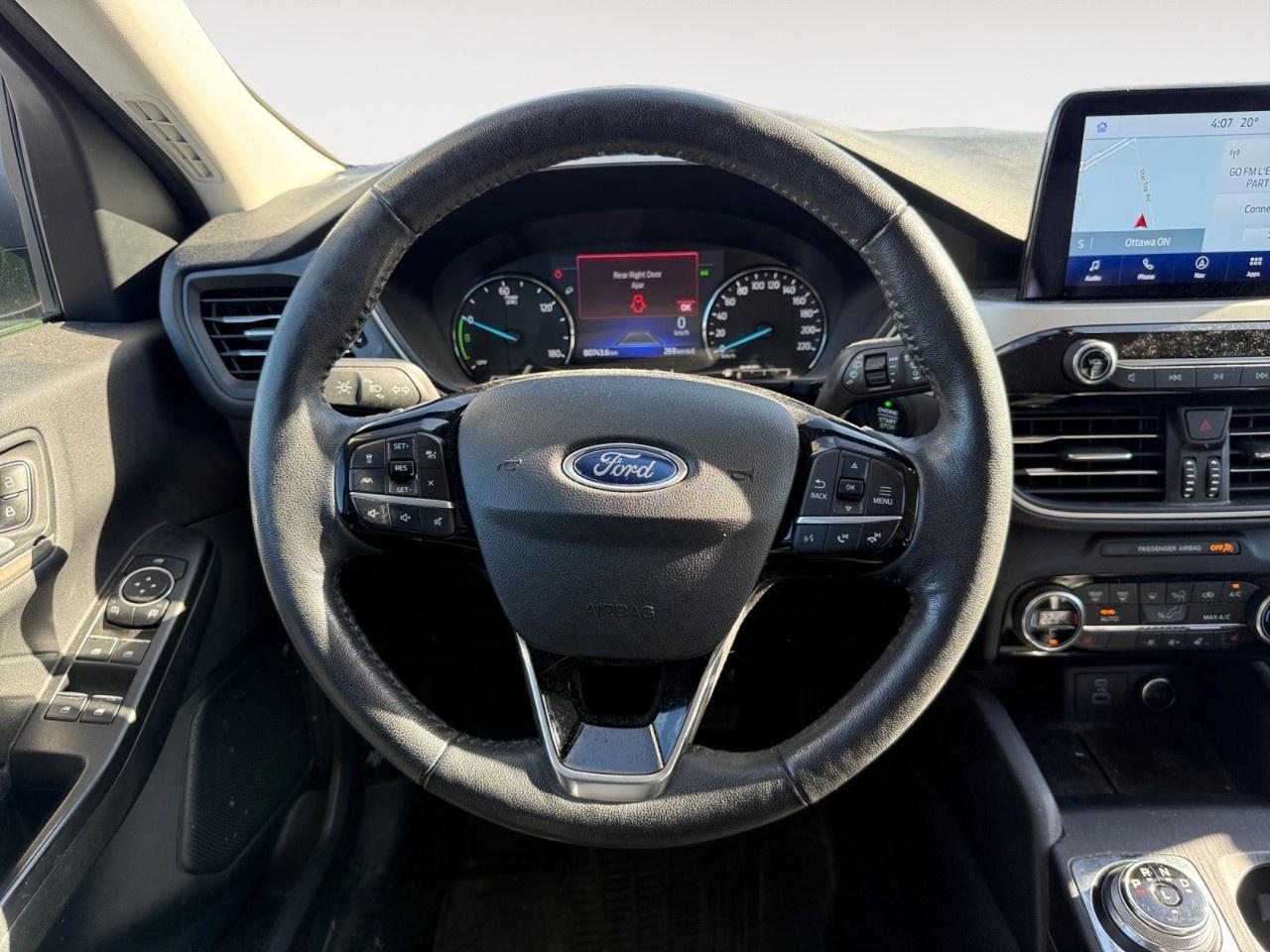 2021 Ford Escape SEL Hybrid AWD Photo