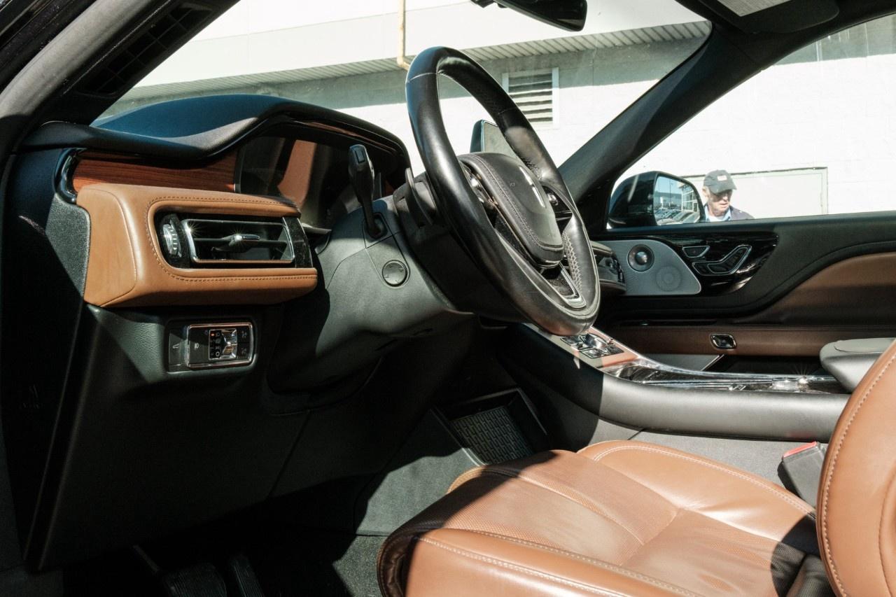 2020 Lincoln Aviator Reserve AWD Photo