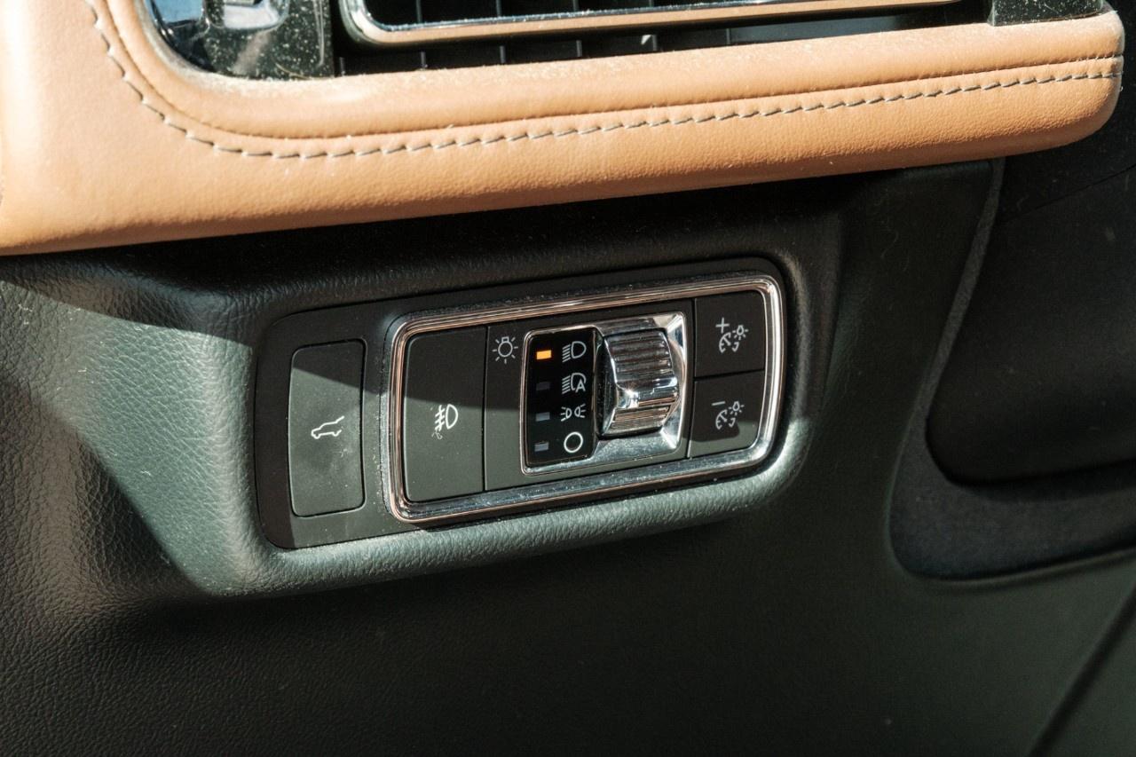 2020 Lincoln Aviator Reserve AWD Photo