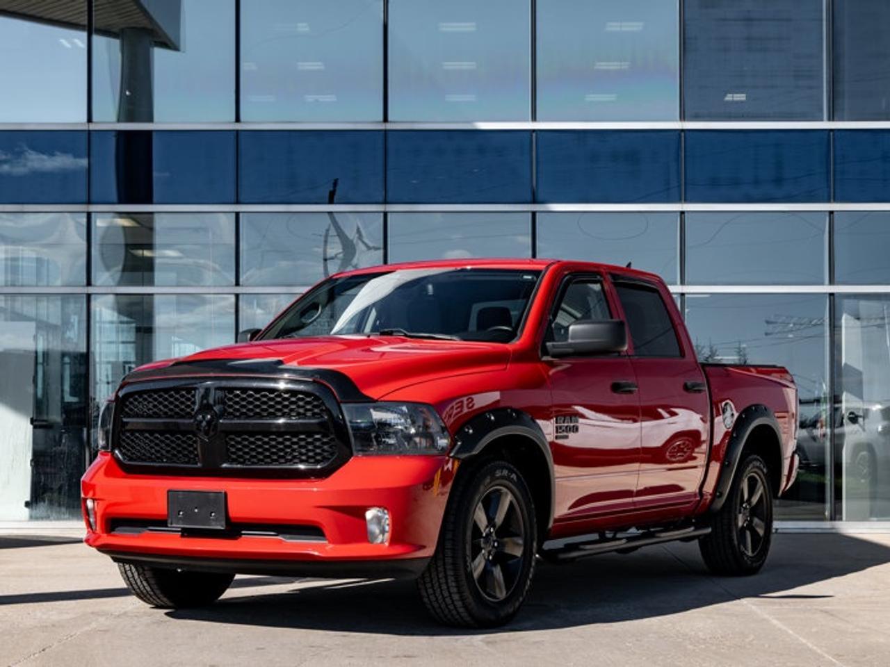 2022 RAM 1500 Classic EXPRESS Photo1