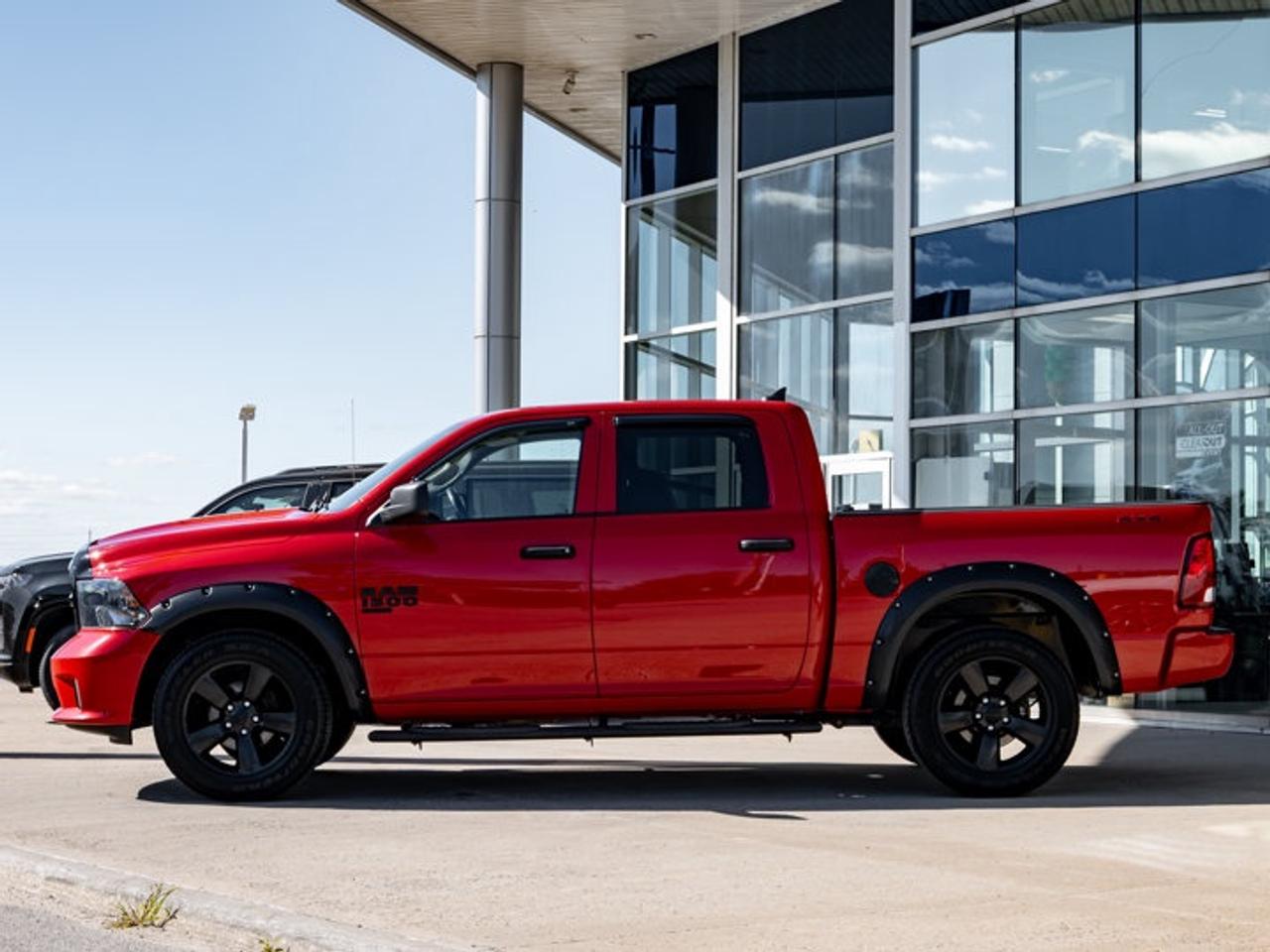 2022 RAM 1500 Classic EXPRESS Photo