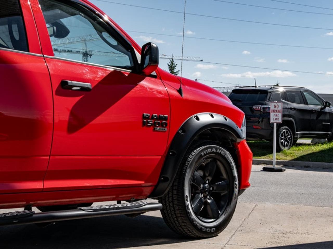 2022 RAM 1500 Classic EXPRESS Photo