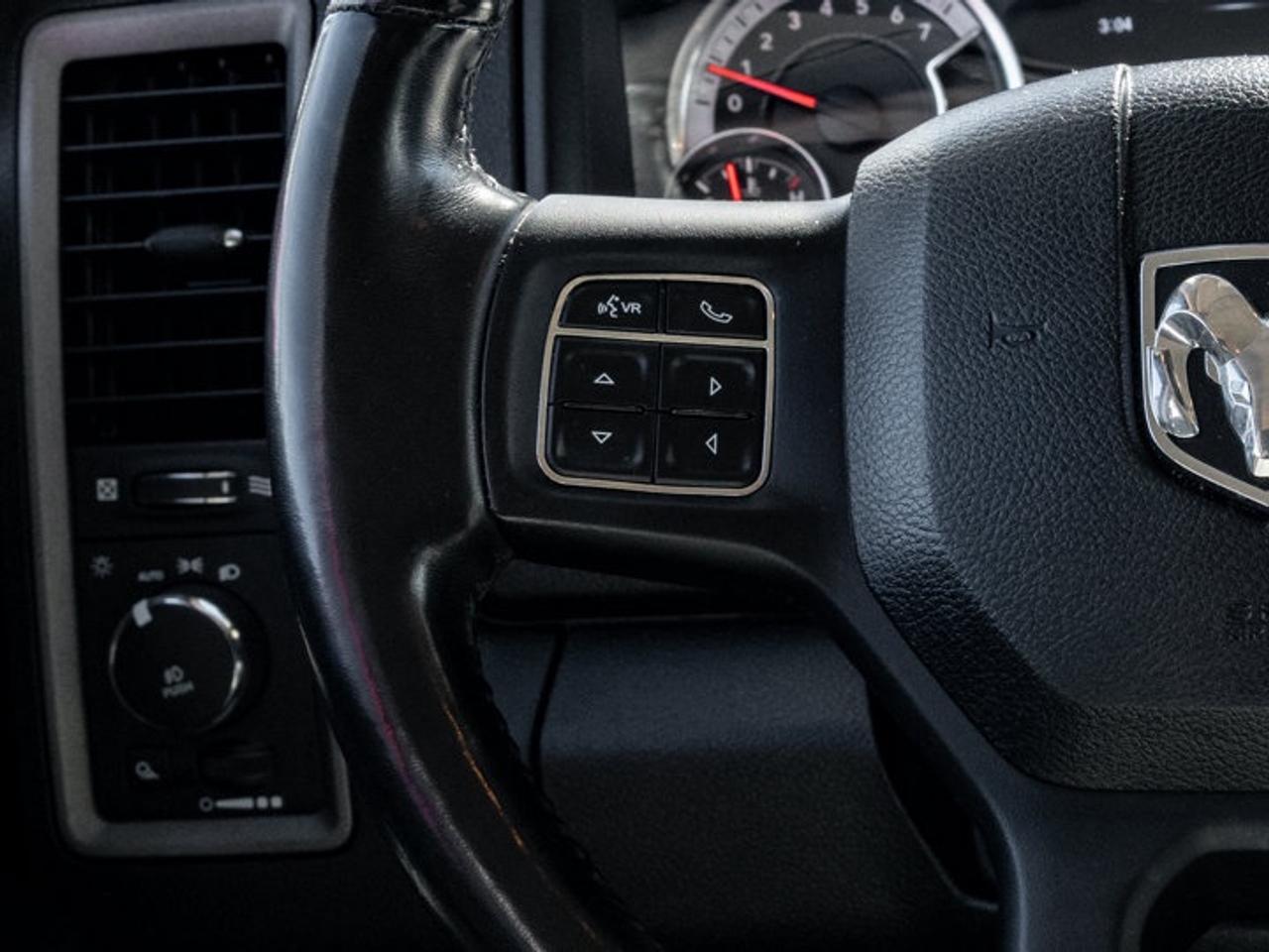 2022 RAM 1500 Classic EXPRESS Photo