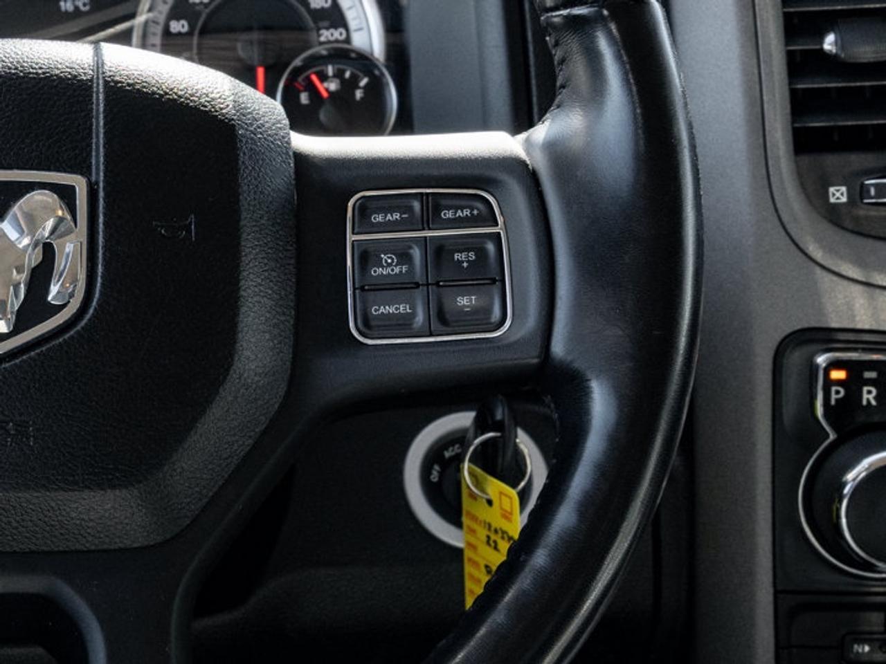 2022 RAM 1500 Classic EXPRESS Photo