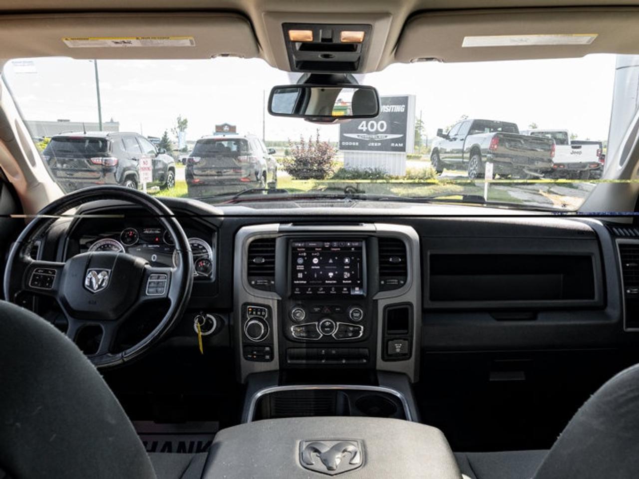 2022 RAM 1500 Classic EXPRESS Photo
