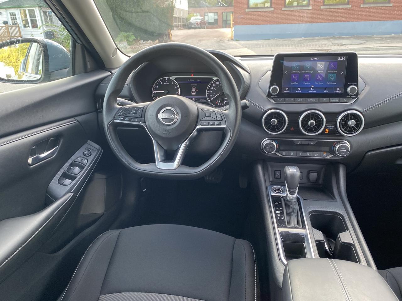 2024 Nissan Sentra SV Photo4